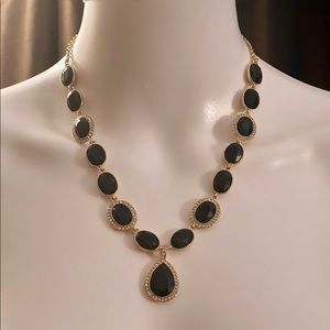 DRESSY FASHION TEAR DROP NECKLACE BLACK & GOLD